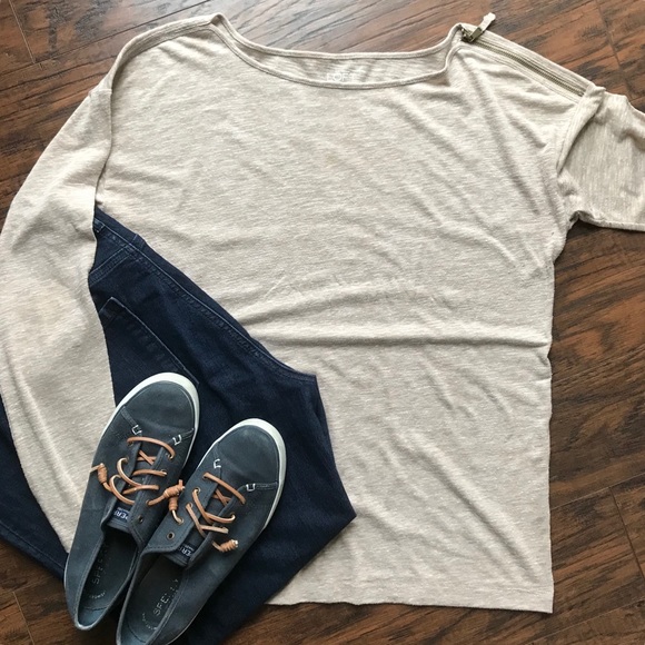 Loft Top with Zipper detail - Picture 1 of 6